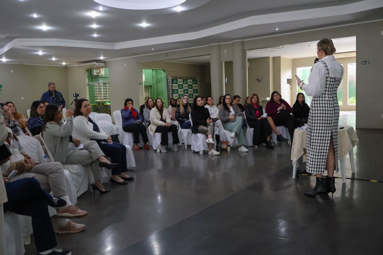 Plateia reunida em uma edição anterior do Re.conectar